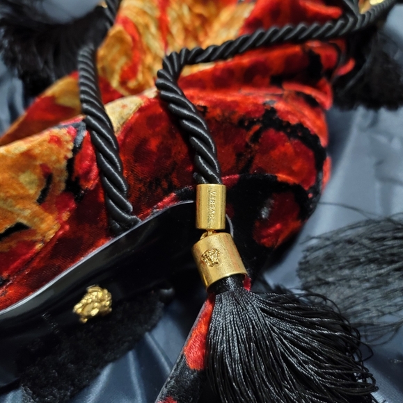 Flash sale🌟Host pick🌟Versace Boots size 36 - Picture 3 of 16